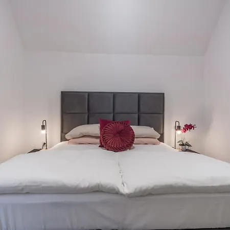 Park Siska Apartamento *