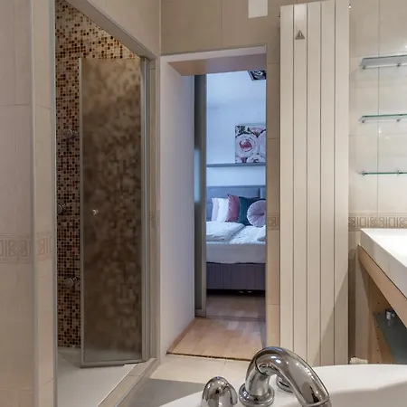 Park Siska Apartamento *